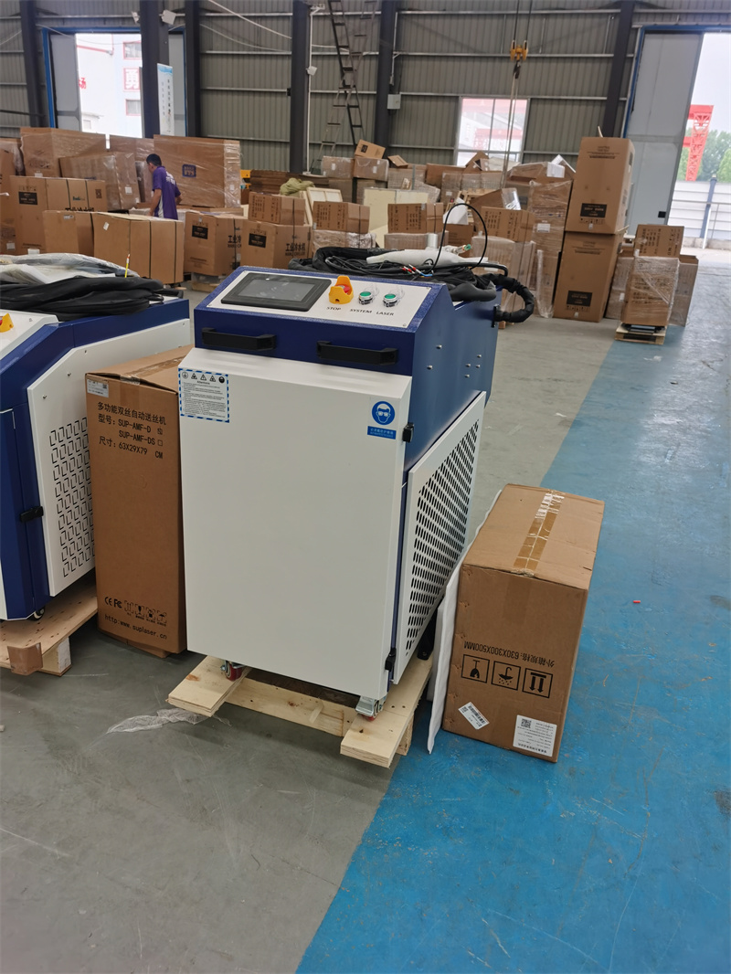 Industrial Laser Rust Remover - 6000W Hochleistungs-Kontinuierliche Laserreinigungsmaschine für Industrielle Edelstahl-